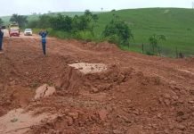 Governo trabalha para desobstruir rodovia no extremo sul