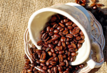 Especialistas apontam que preço do café vai sofrer novo reajuste; entenda motivos